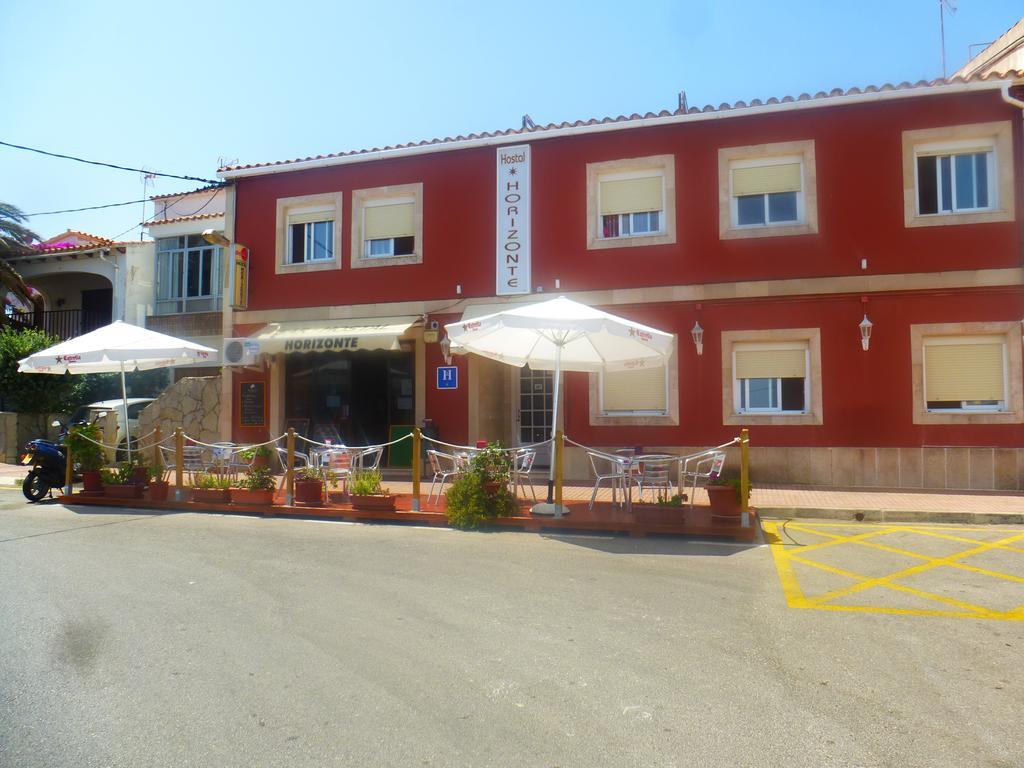 Hostal Horizonte Es Castell  Exterior photo